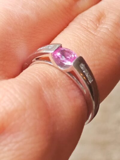 Pierścionek szafir różowy 