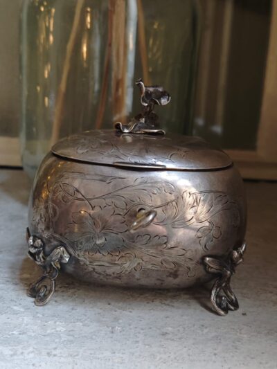 Cukiernica kwiat srebro