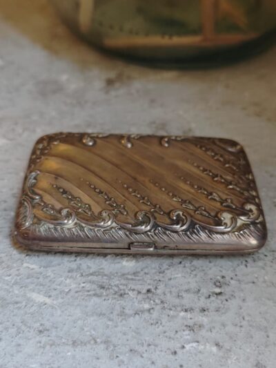 Papierośnica/pudernica Materiał srebro