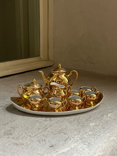 Serwis złocony dla lalek – Ćmielów