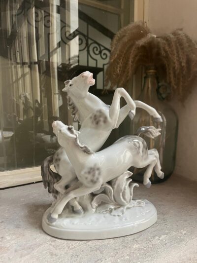 Figura koni